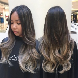 This is an example of balayage, you can see how there are some highlights and lowlights but overall the roots are still darker than the ends.