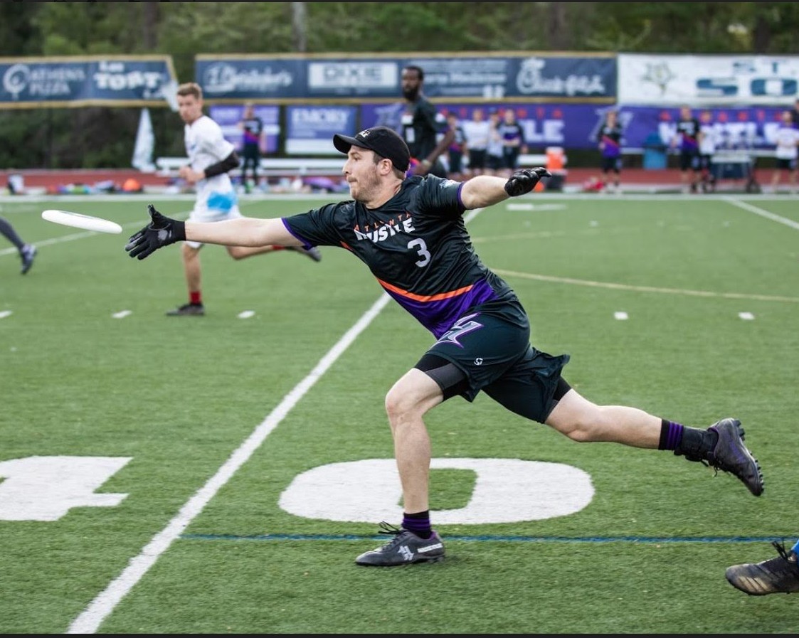 Ultimate Frisbee Glove Comparison: Layout vs. Friction vs. Mint 